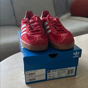 Adidas Red Sneakers Classic Indoor Style